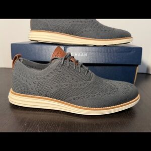 Cole Haan Original Grand Stitchlite Wingtip Oxford Shoes Magnet/Ivory Mens 8M